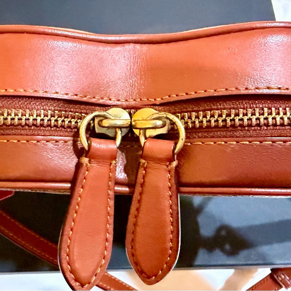 ❤️Coach-Heart Signature Monogram Canvas Crossbody Bag❤️ - Picture 11 of 13